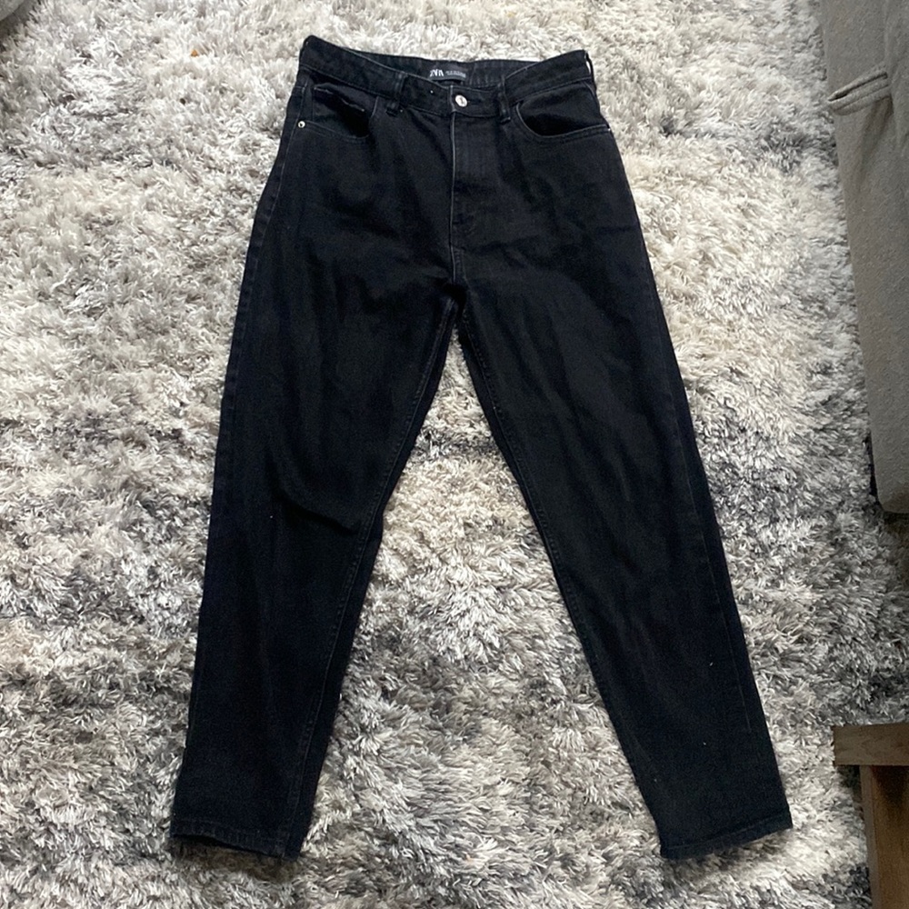 Zara Black High Waisted Mom Jeans